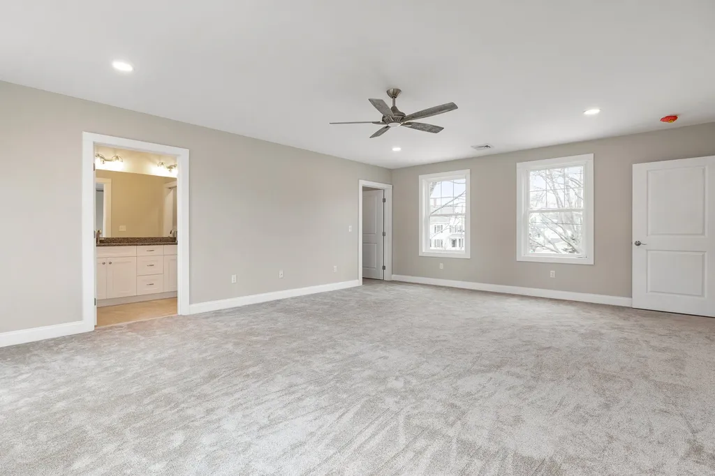 81 Thornton Street Portsmouth NH 03801