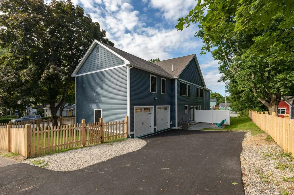81 Thornton Street Portsmouth NH 03801