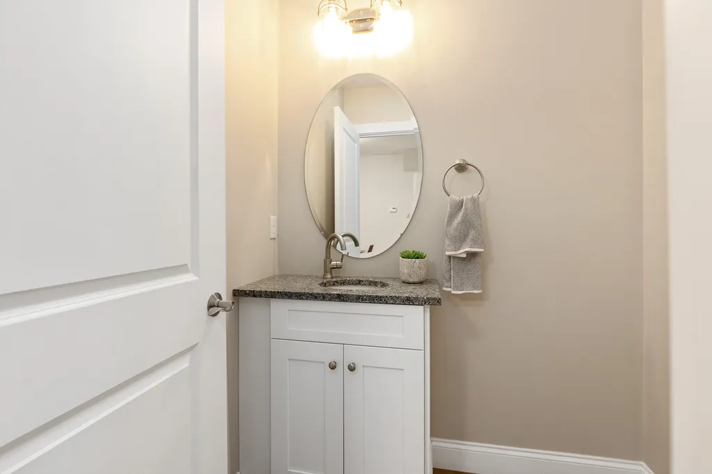 81 Thornton Street Portsmouth NH 03801