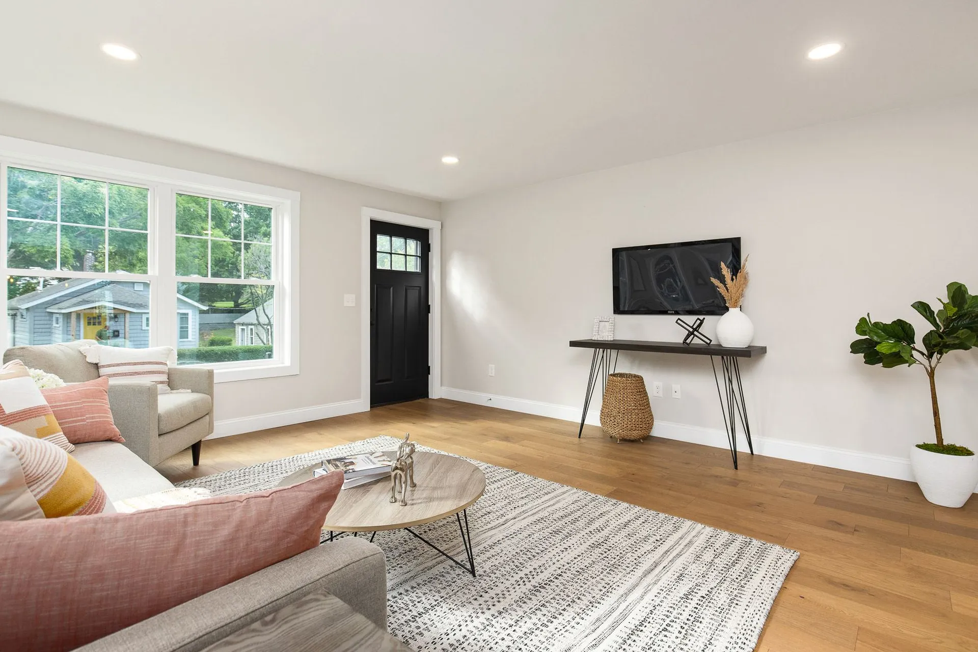 81 Thornton Street Portsmouth NH 03801
