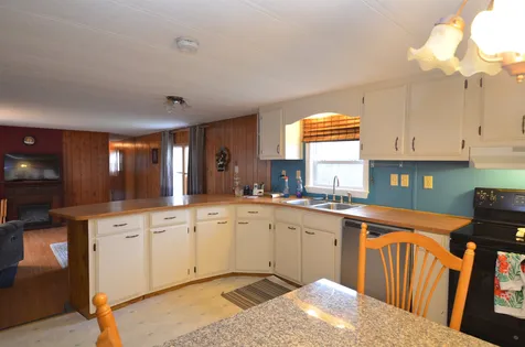 26 Sandalwood Circle Kittery ME 03904