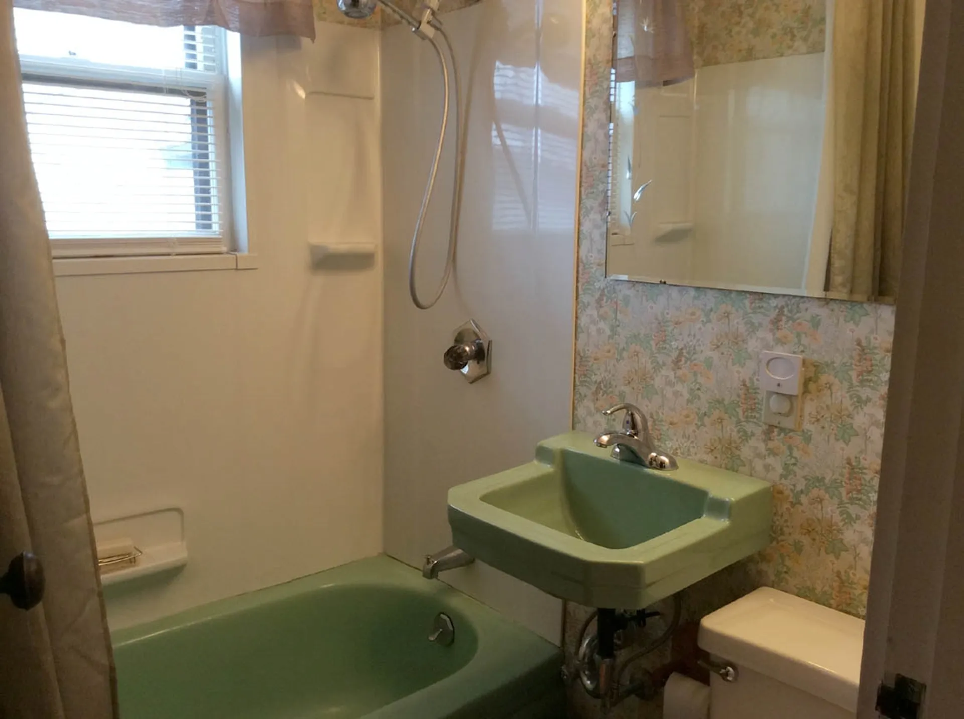 4 Wentworth Street Plymouth NH 03264