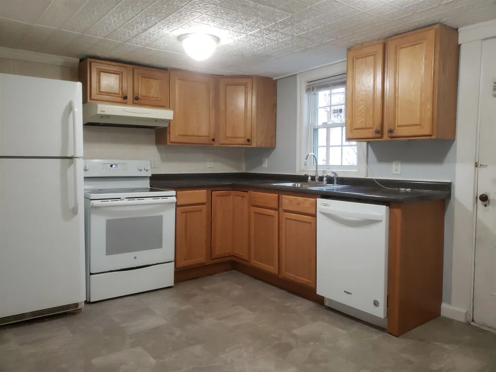 65 High Street Somersworth NH 03878