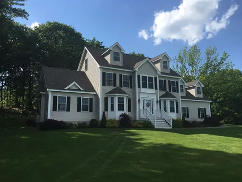 15 Buckskin Lane North Hampton NH 03862