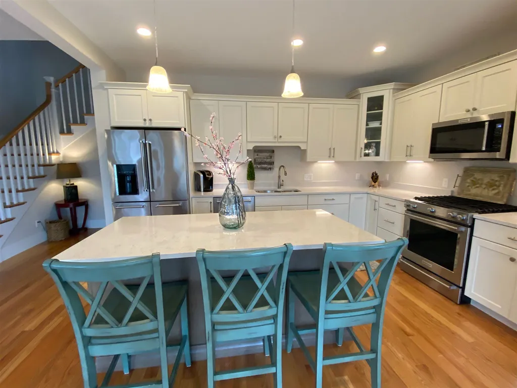 1 Breslin Farm Road Stratham NH 03885