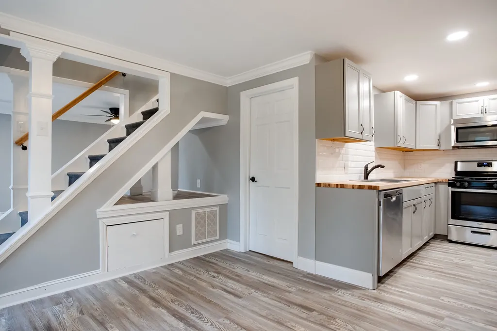 108 Long Shores Drive Barrington NH 03825