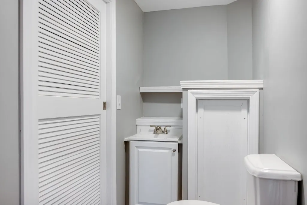 108 Long Shores Drive Barrington NH 03825
