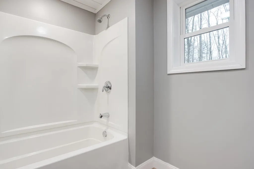 108 Long Shores Drive Barrington NH 03825