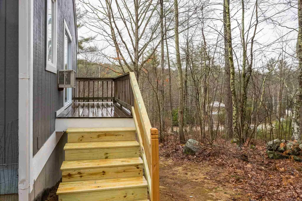 108 Long Shores Drive Barrington NH 03825