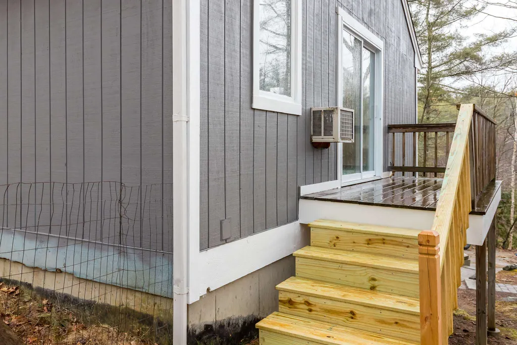 108 Long Shores Drive Barrington NH 03825