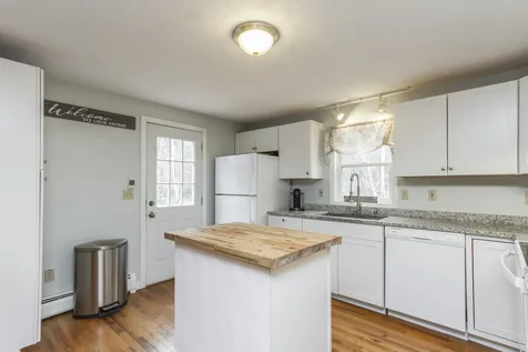 40 Red House Road Newbury NH 03255