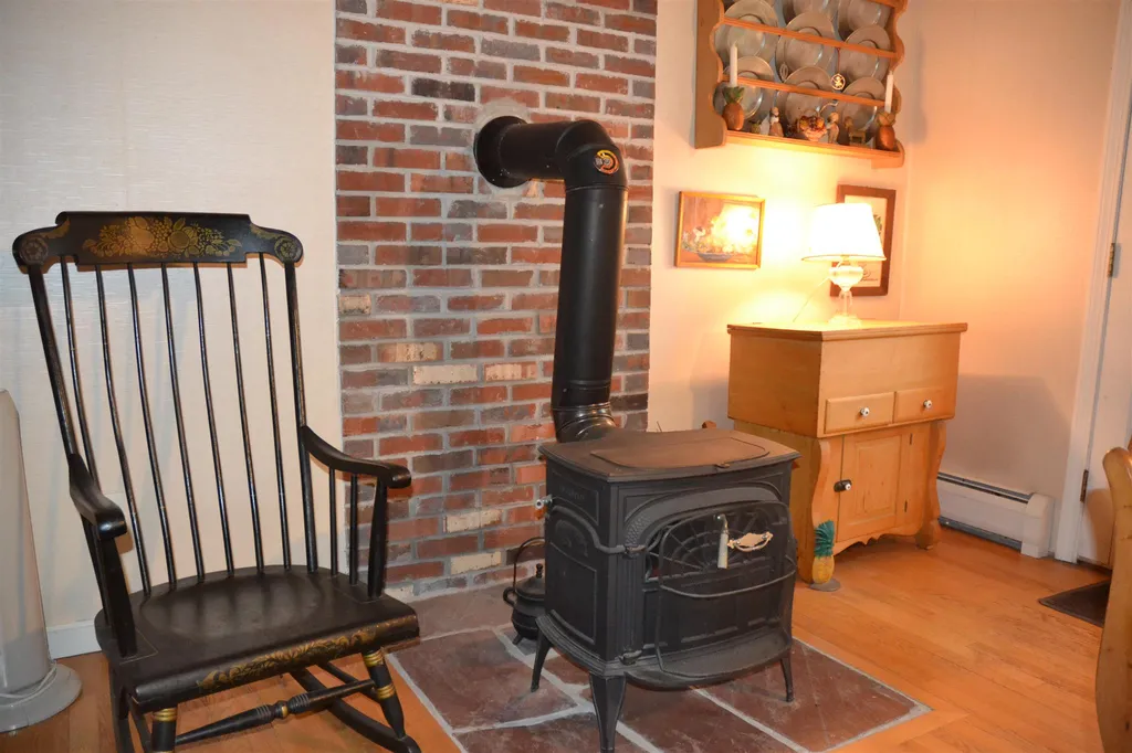 5 Treadwell Lane Wolfeboro NH 03894