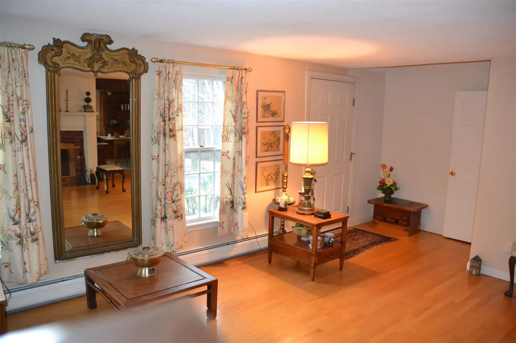 5 Treadwell Lane Wolfeboro NH 03894