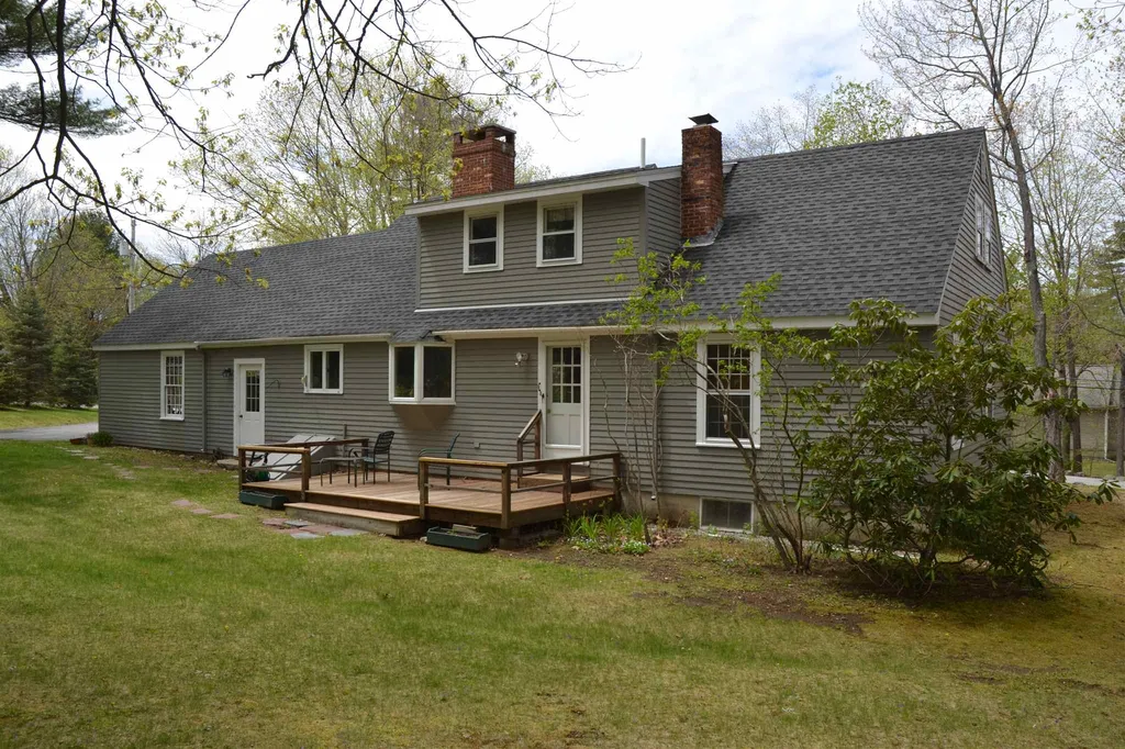 5 Treadwell Lane Wolfeboro NH 03894