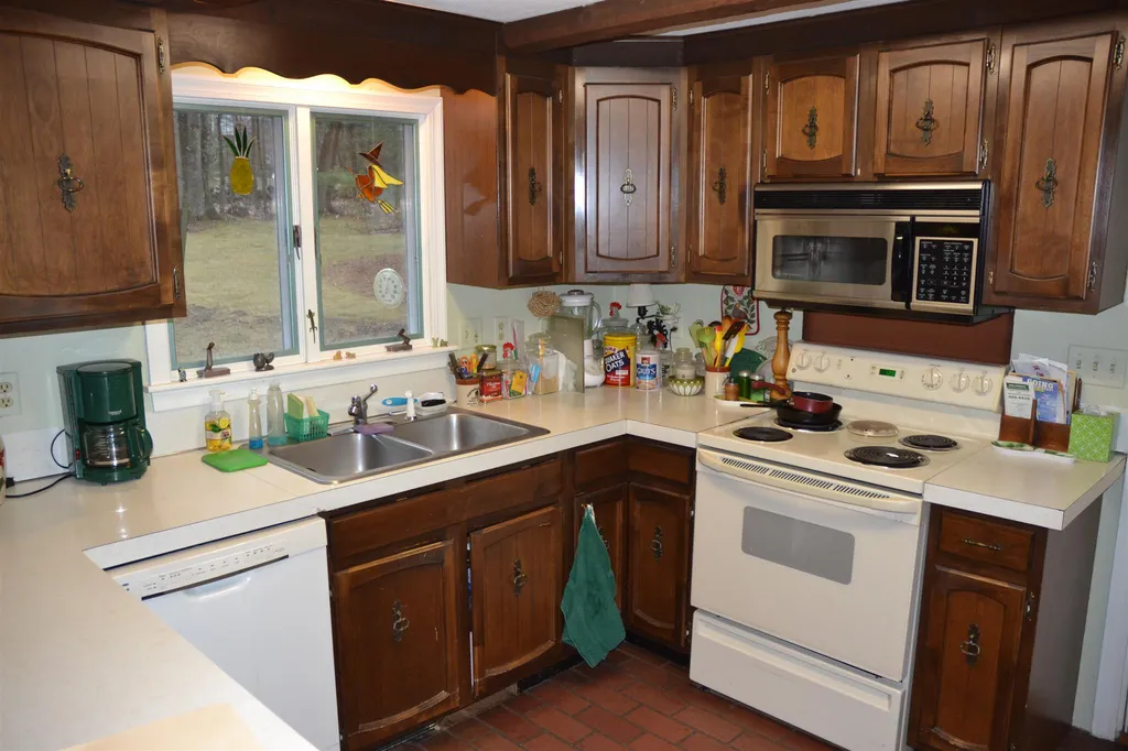 5 Treadwell Lane Wolfeboro NH 03894