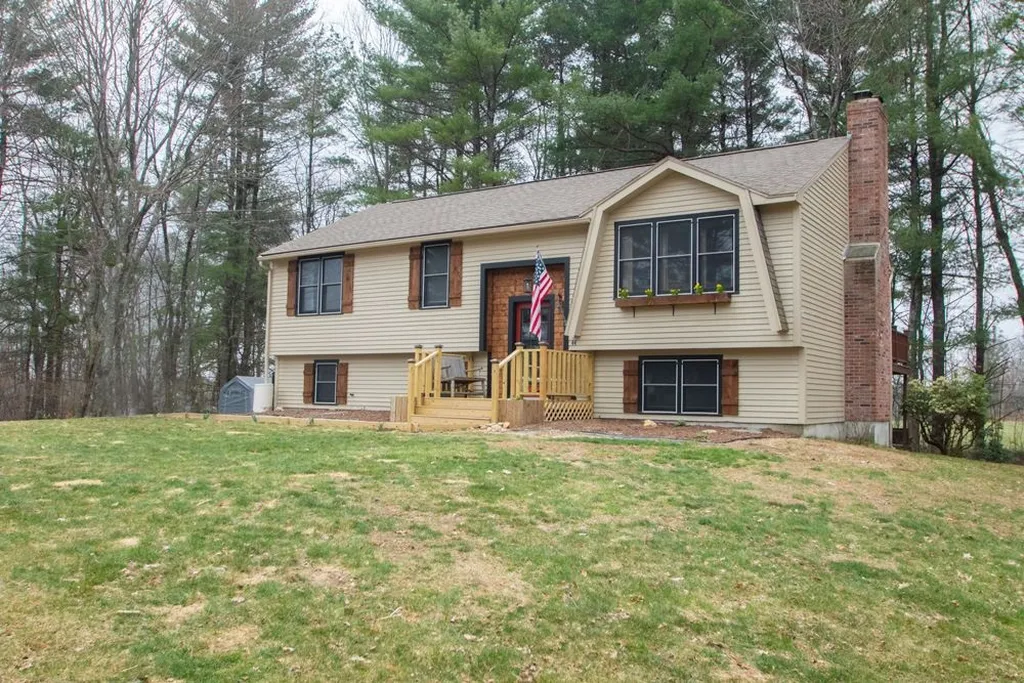 44 Heritage Drive Rollinsford NH 03869
