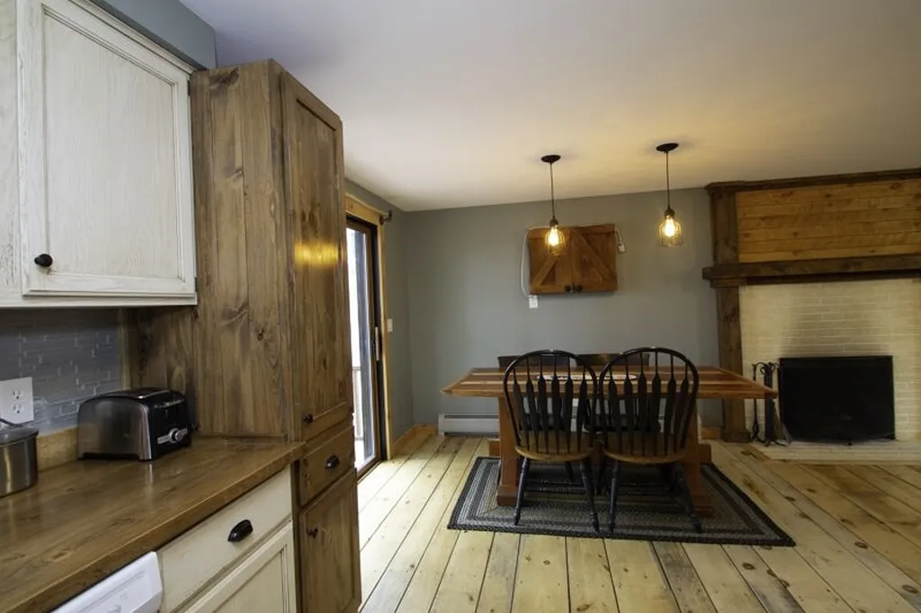44 Heritage Drive Rollinsford NH 03869