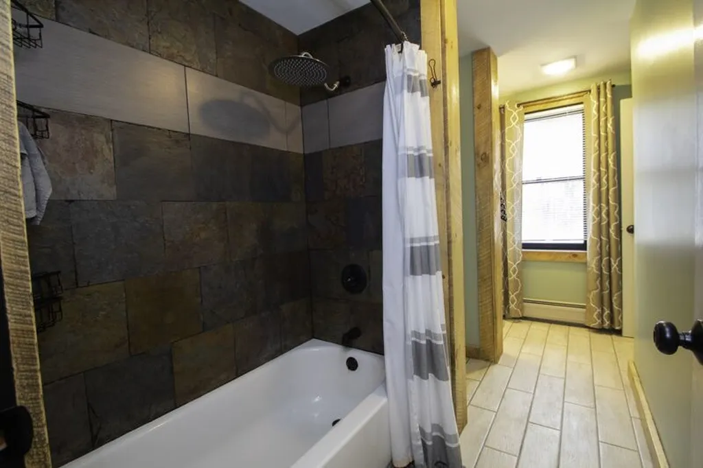 44 Heritage Drive Rollinsford NH 03869
