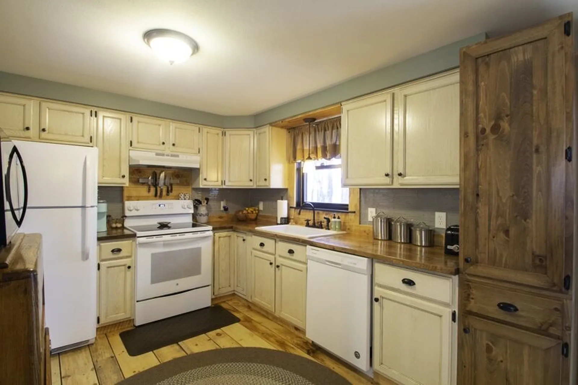 44 Heritage Drive Rollinsford NH 03869