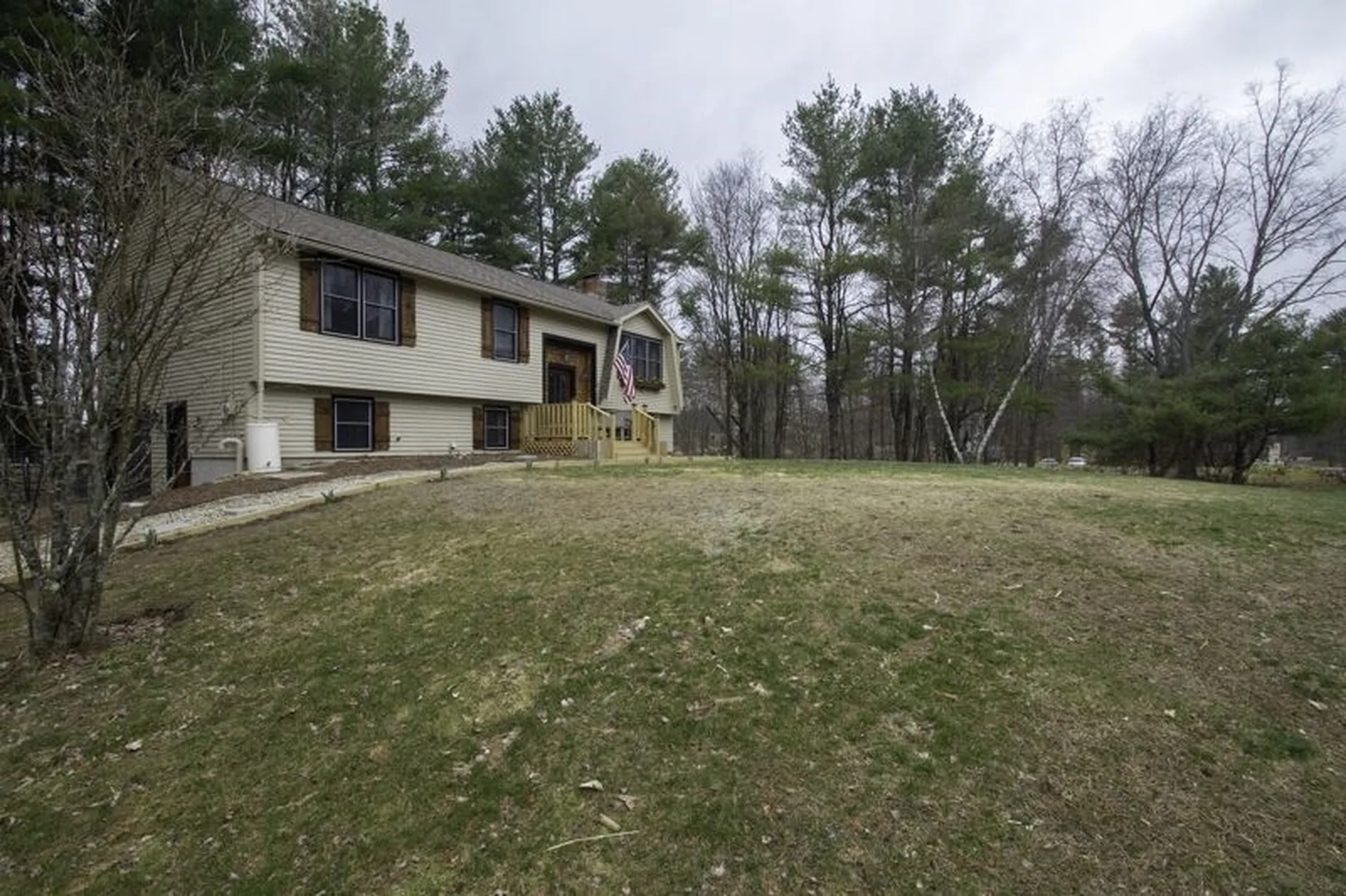 44 Heritage Drive Rollinsford NH 03869