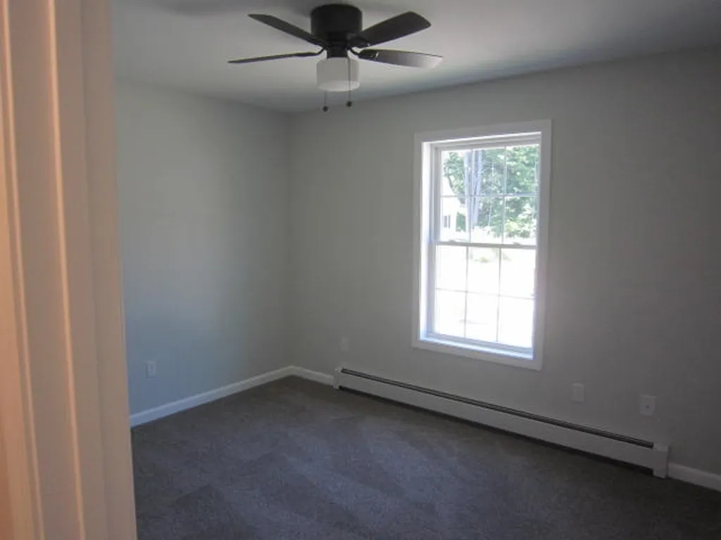 11 Carole Court Rochester NH 03868