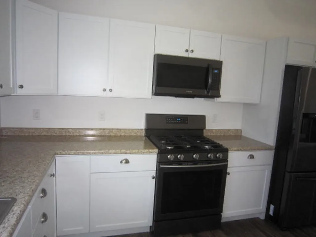 11 Carole Court Rochester NH 03868