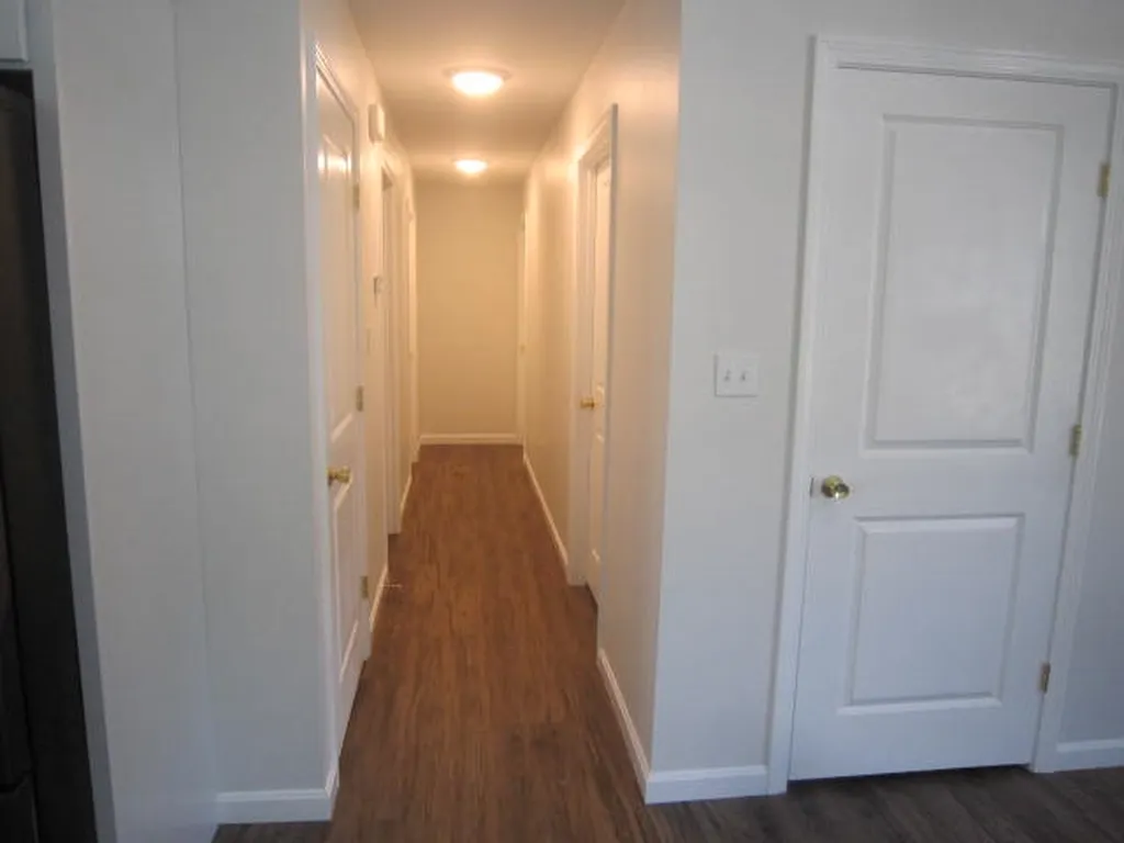 11 Carole Court Rochester NH 03868