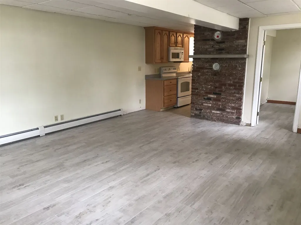 23 Riverlake Street Alton NH 03810