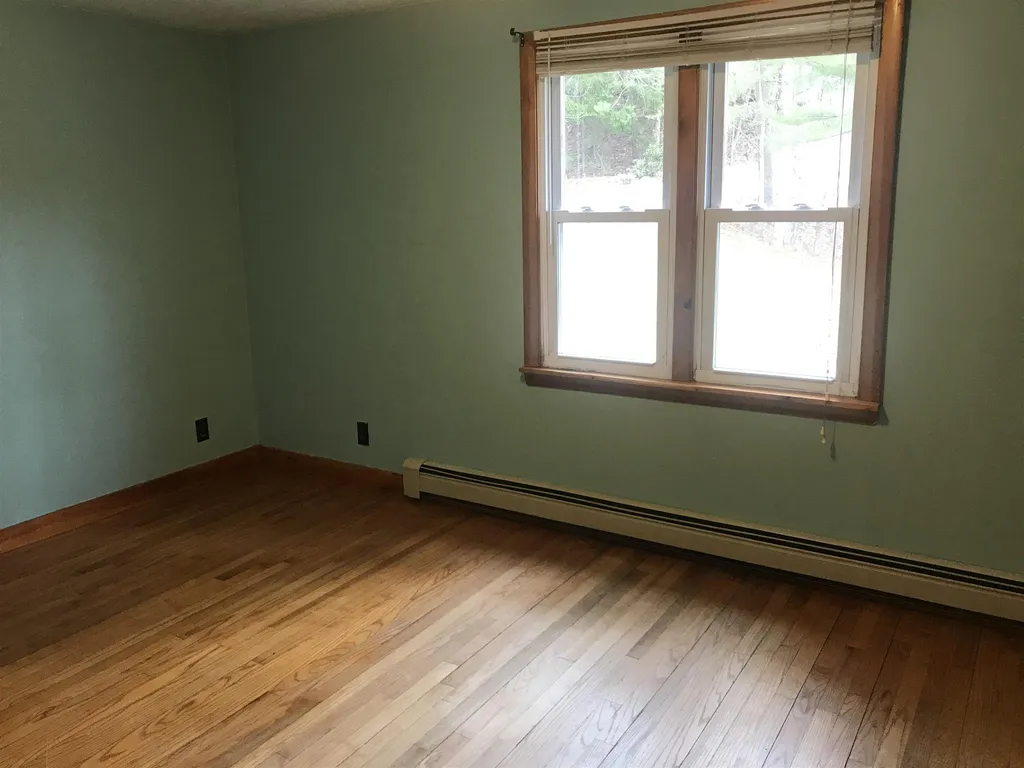23 Riverlake Street Alton NH 03810