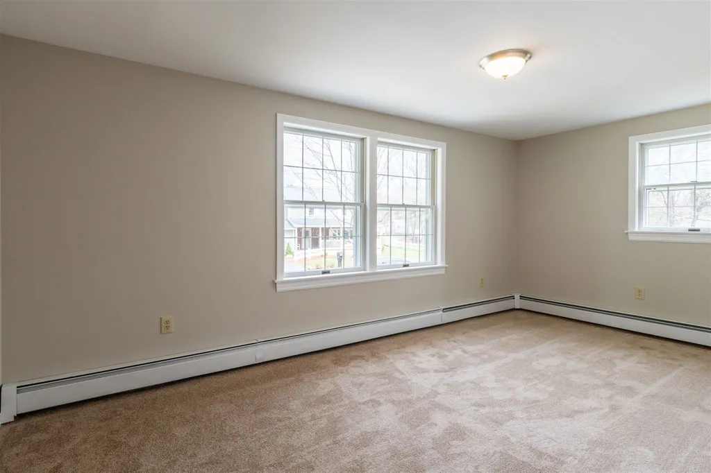 3 Sycamore Lane Nashua NH 03063