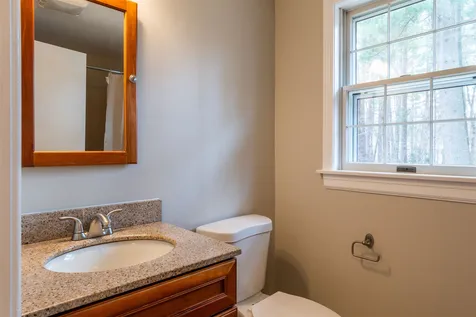 3 Sycamore Lane Nashua NH 03063
