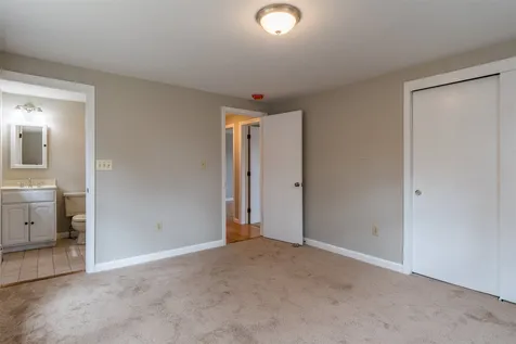 3 Sycamore Lane Nashua NH 03063