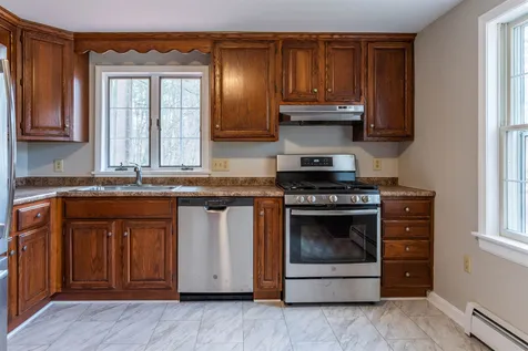 3 Sycamore Lane Nashua NH 03063