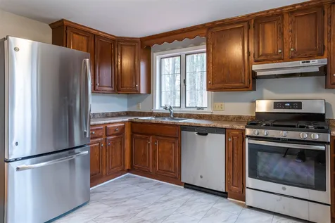 3 Sycamore Lane Nashua NH 03063