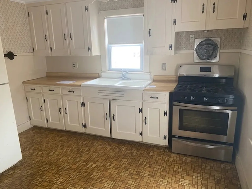 48 Maplecrest Street Newmarket NH 03857