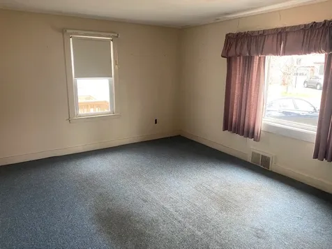 48 Maplecrest Street Newmarket NH 03857