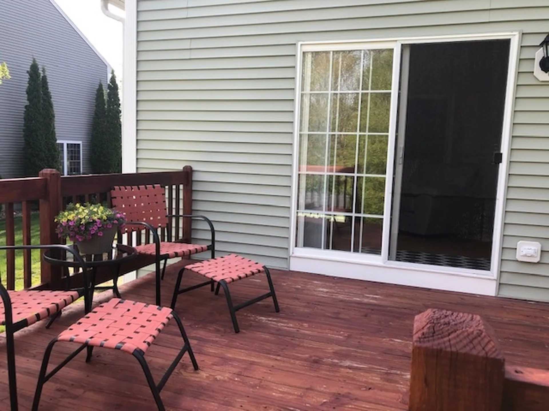 19 Stirling Avenue Hooksett NH 03106