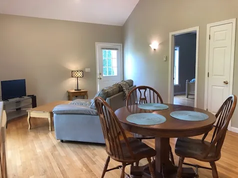 19 Stirling Avenue Hooksett NH 03106