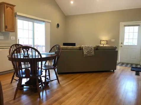 19 Stirling Avenue Hooksett NH 03106