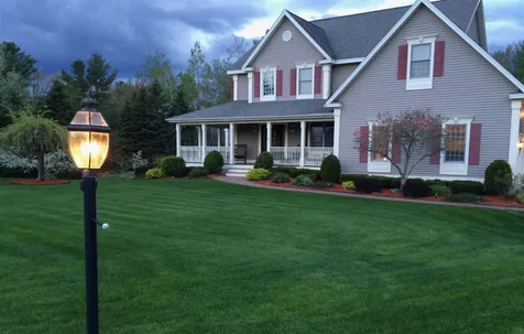 17 Premier Drive Londonderry NH 03053