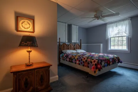 17 Premier Drive Londonderry NH 03053