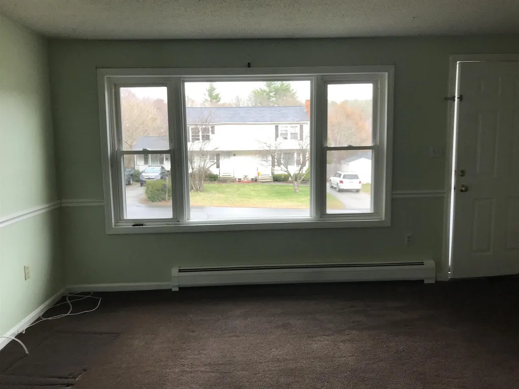 4r Sunnyside Lane Derry NH 03038