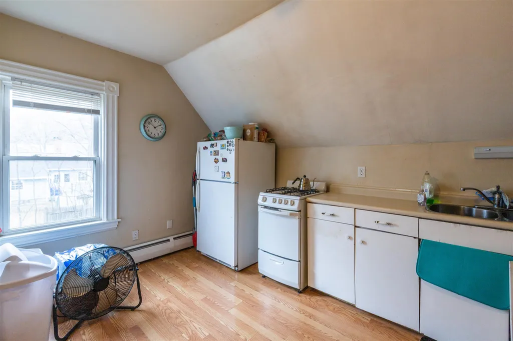 67 Riddle Street Manchester NH 03102