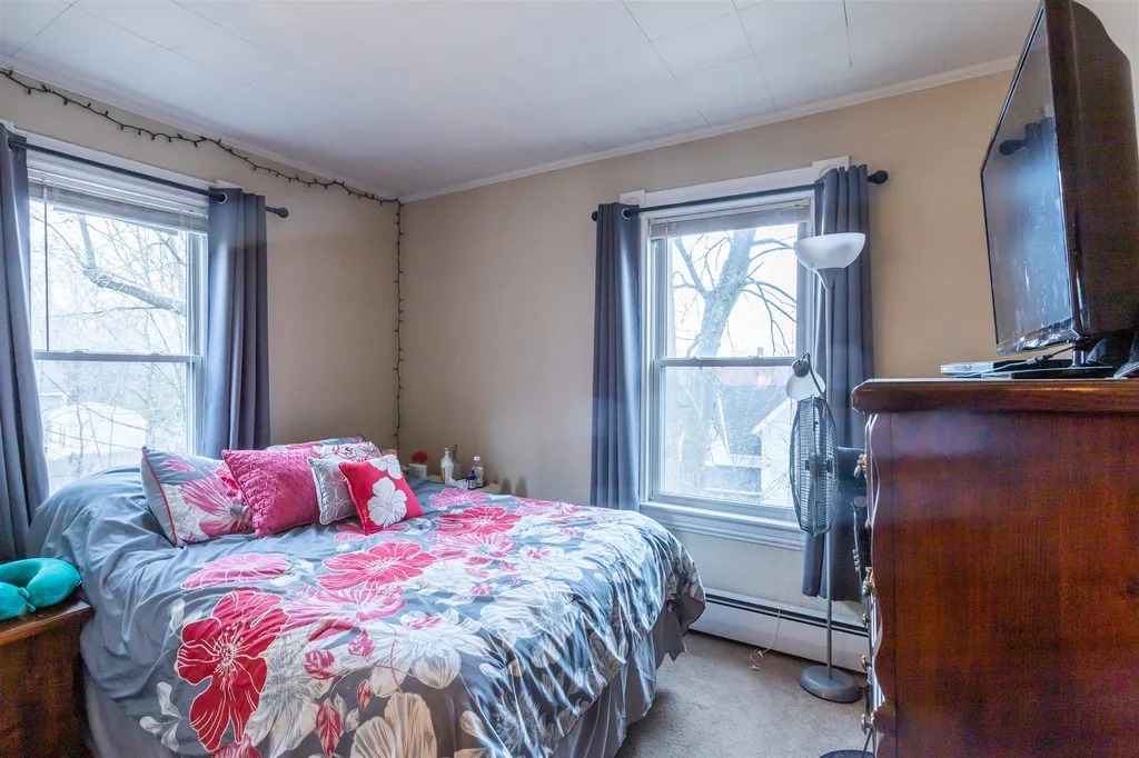 67 Riddle Street Manchester NH 03102