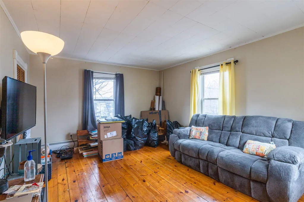 67 Riddle Street Manchester NH 03102