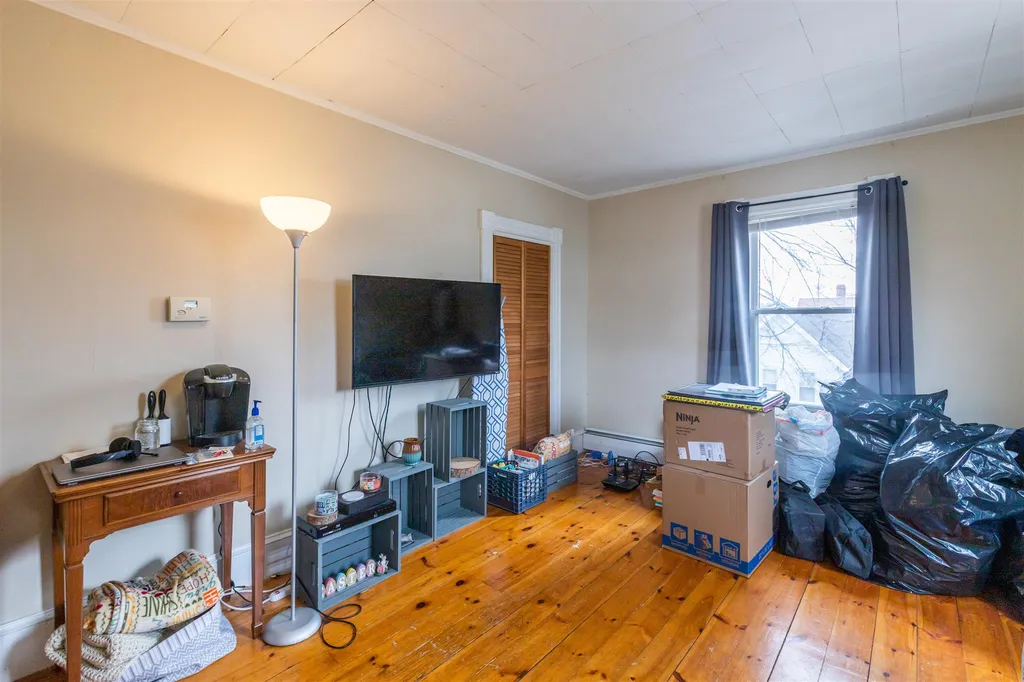 67 Riddle Street Manchester NH 03102