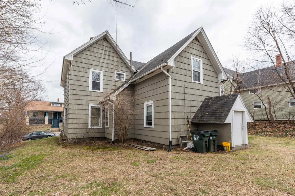 67 Riddle Street Manchester NH 03102
