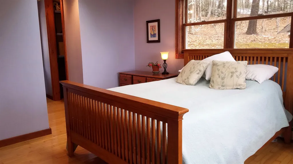 23 Woodman Lane New Hampton NH 03256