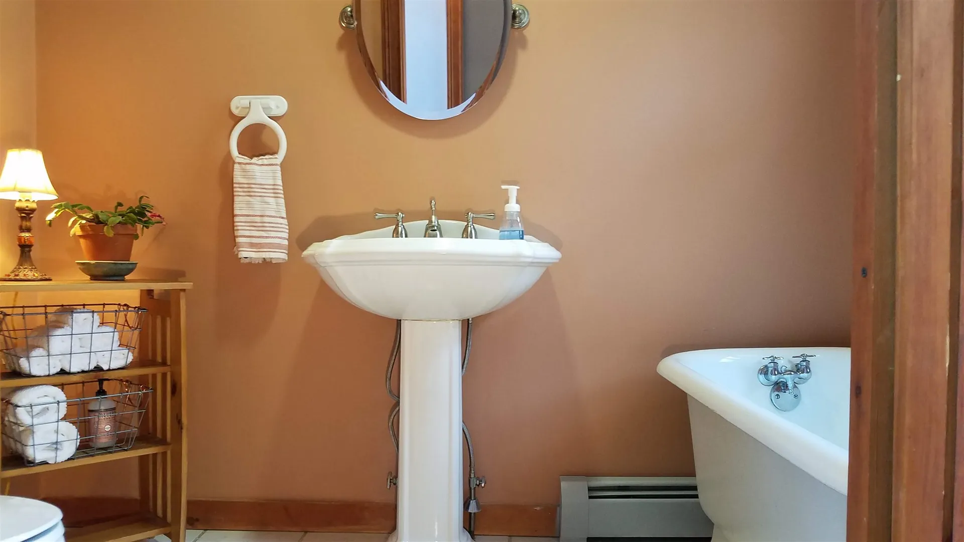 23 Woodman Lane New Hampton NH 03256