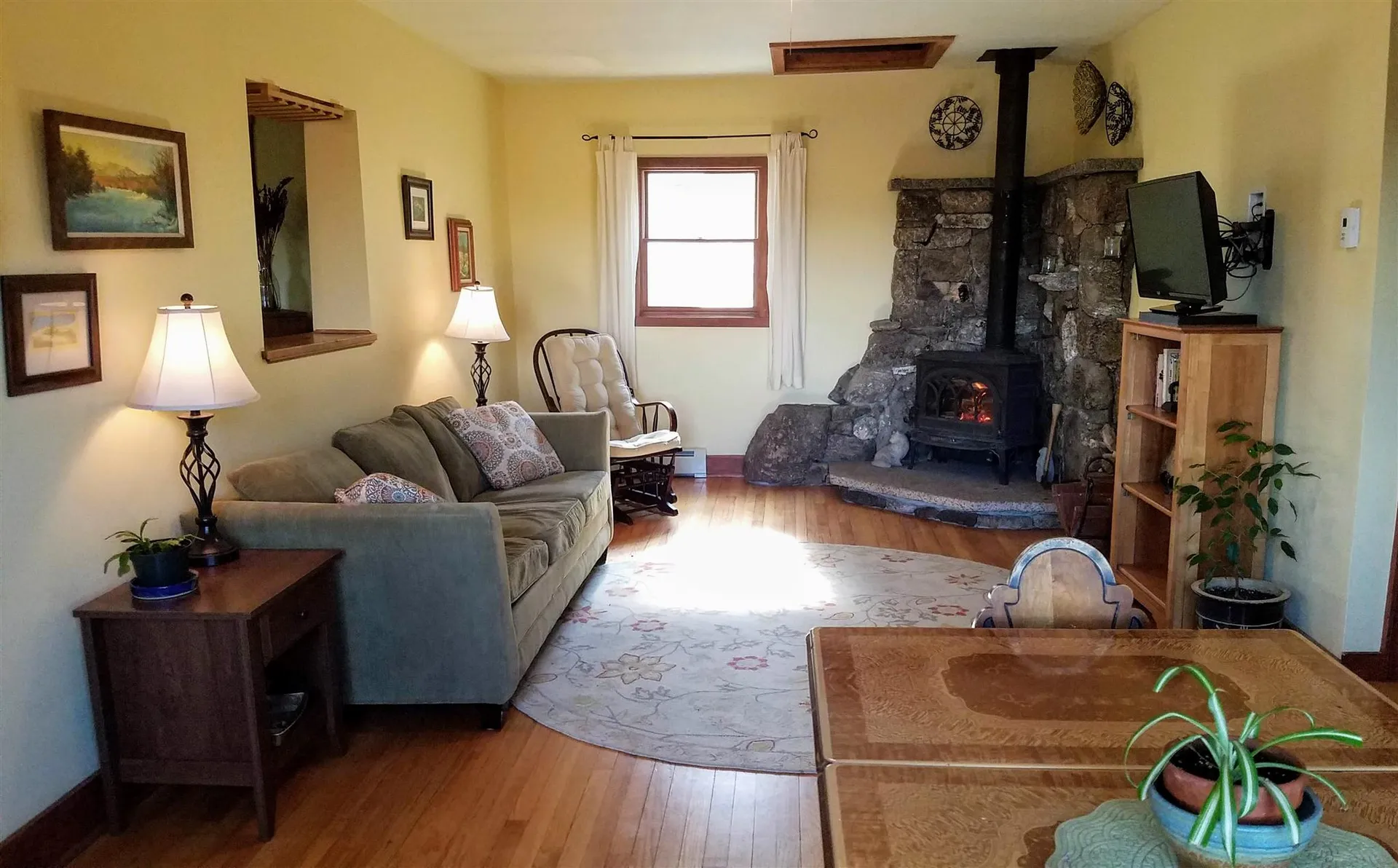 23 Woodman Lane New Hampton NH 03256